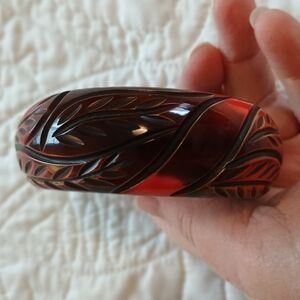 Vintage 1930s Carved Bakelite Bangle Chunky Bracelet